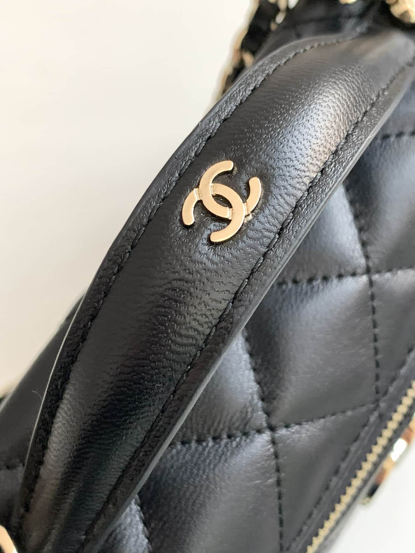 Chanel VANITY WITH CHAIN AP4407 Lambskin & Gold-Tone Metal Black High