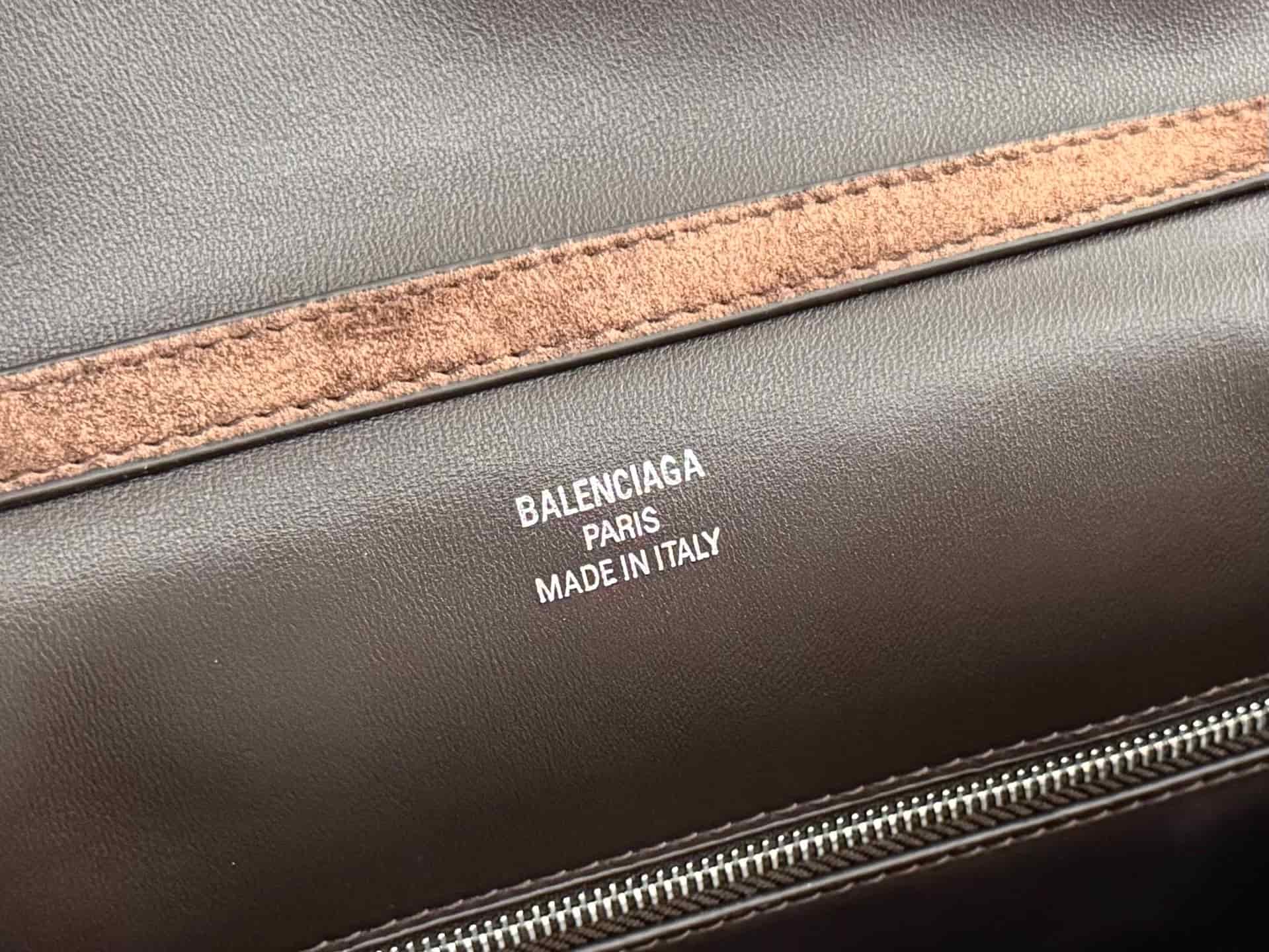 Balenciaga Rodeo Medium Bag in Light Espresso Waxed Suede Calfskin With Silver-Tone Metal TOP