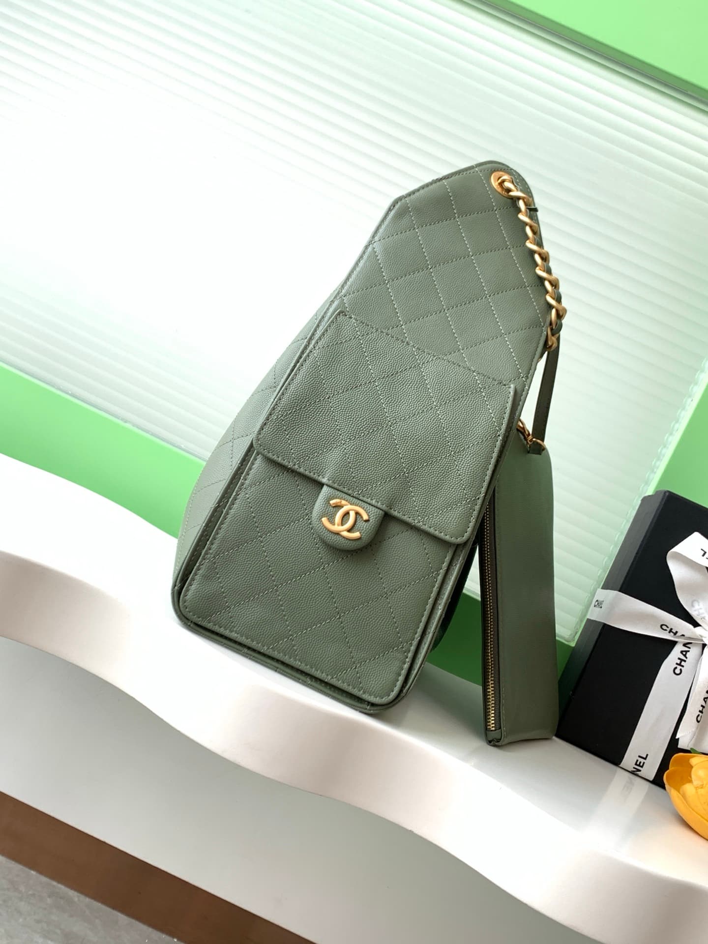 Chanel 25 Medium Hobo Medium handbag AS5311 Grained Calfskin & Gold-tone Metal Green A