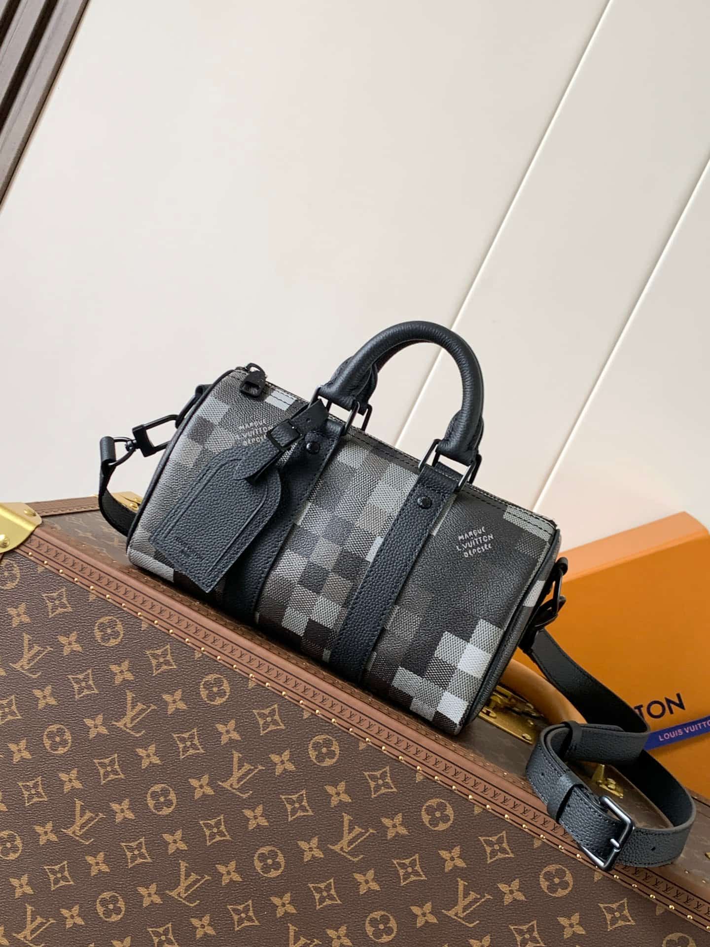 Louis Vuitton Keepall Bandoulière 25 Damoflage Black coated canvas M14919 High