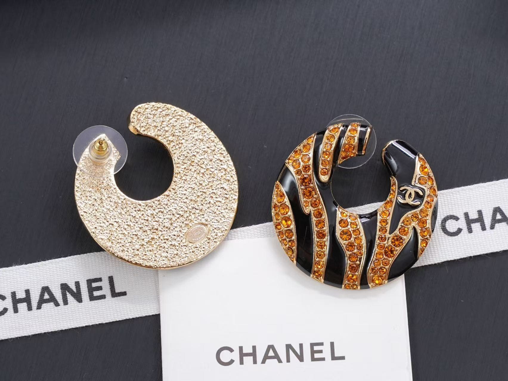 Chanel 26A Hoop Earrings High