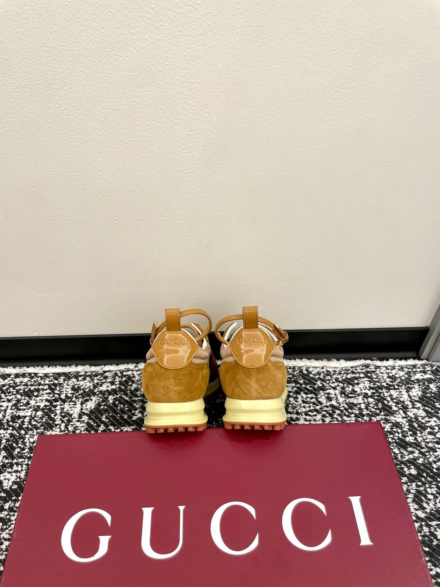 Gucci Sneaker shoes Women