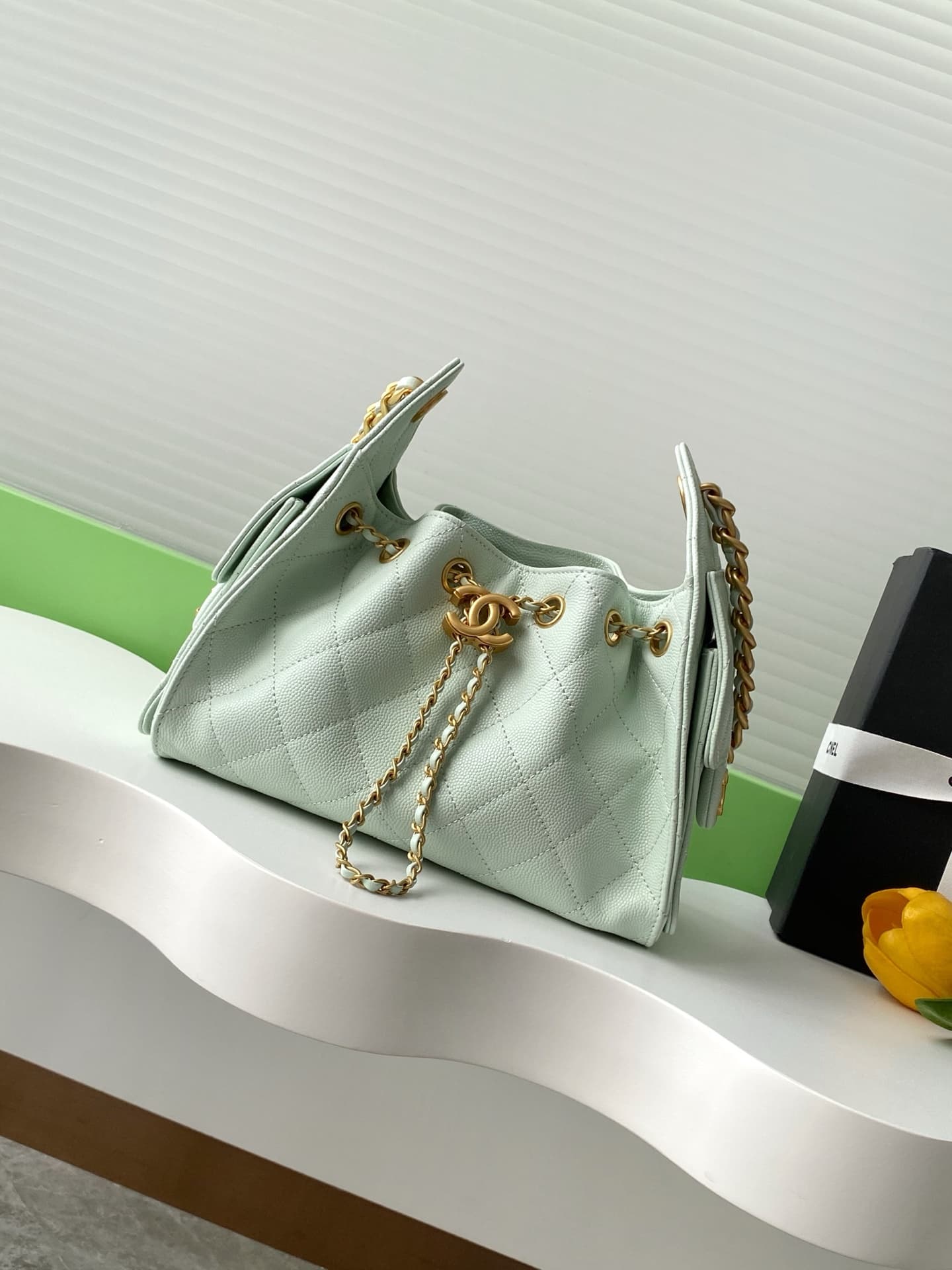 Chanel 25 Mini Hobo handbag AS5631 Grained calfskin & gold-tone metal Green A