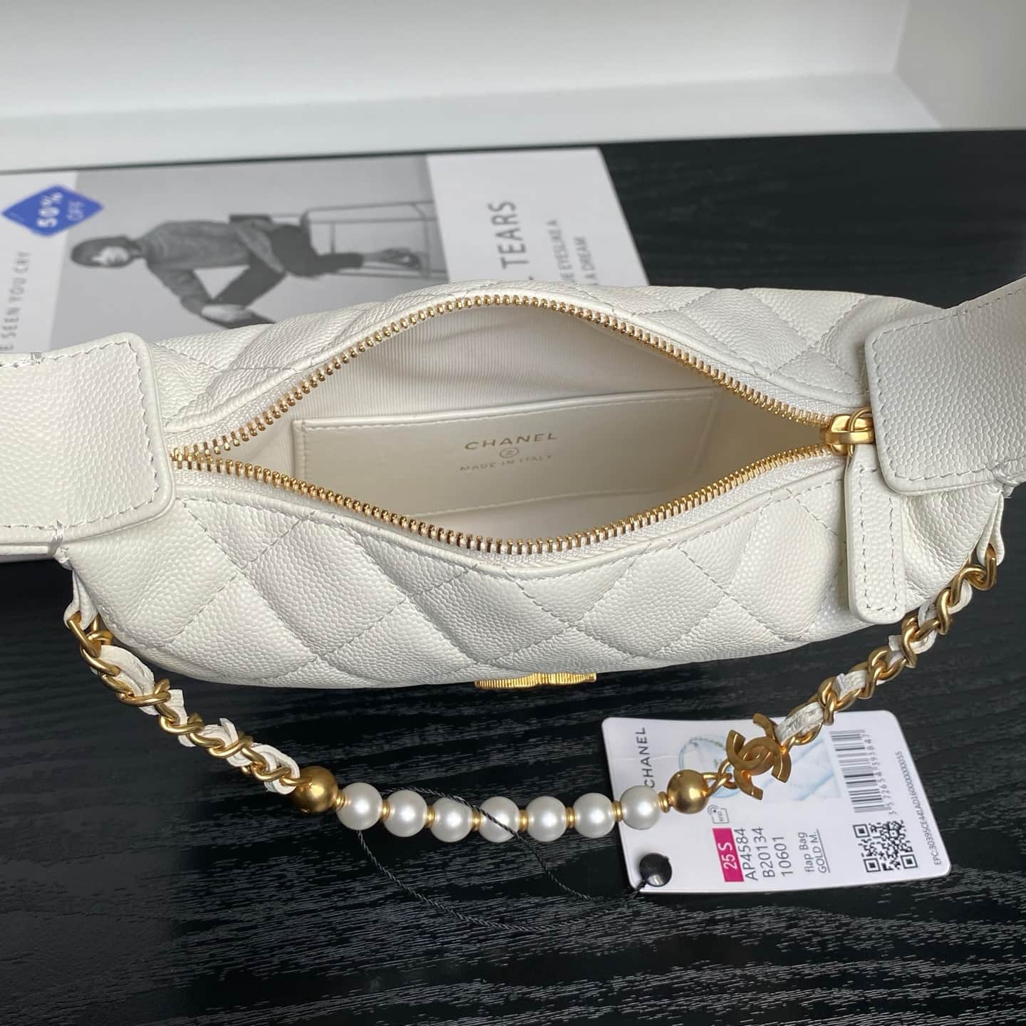 Chanel mini round hobo pouch bag AP4584 Grained Calfskin & gold-tone metal white high