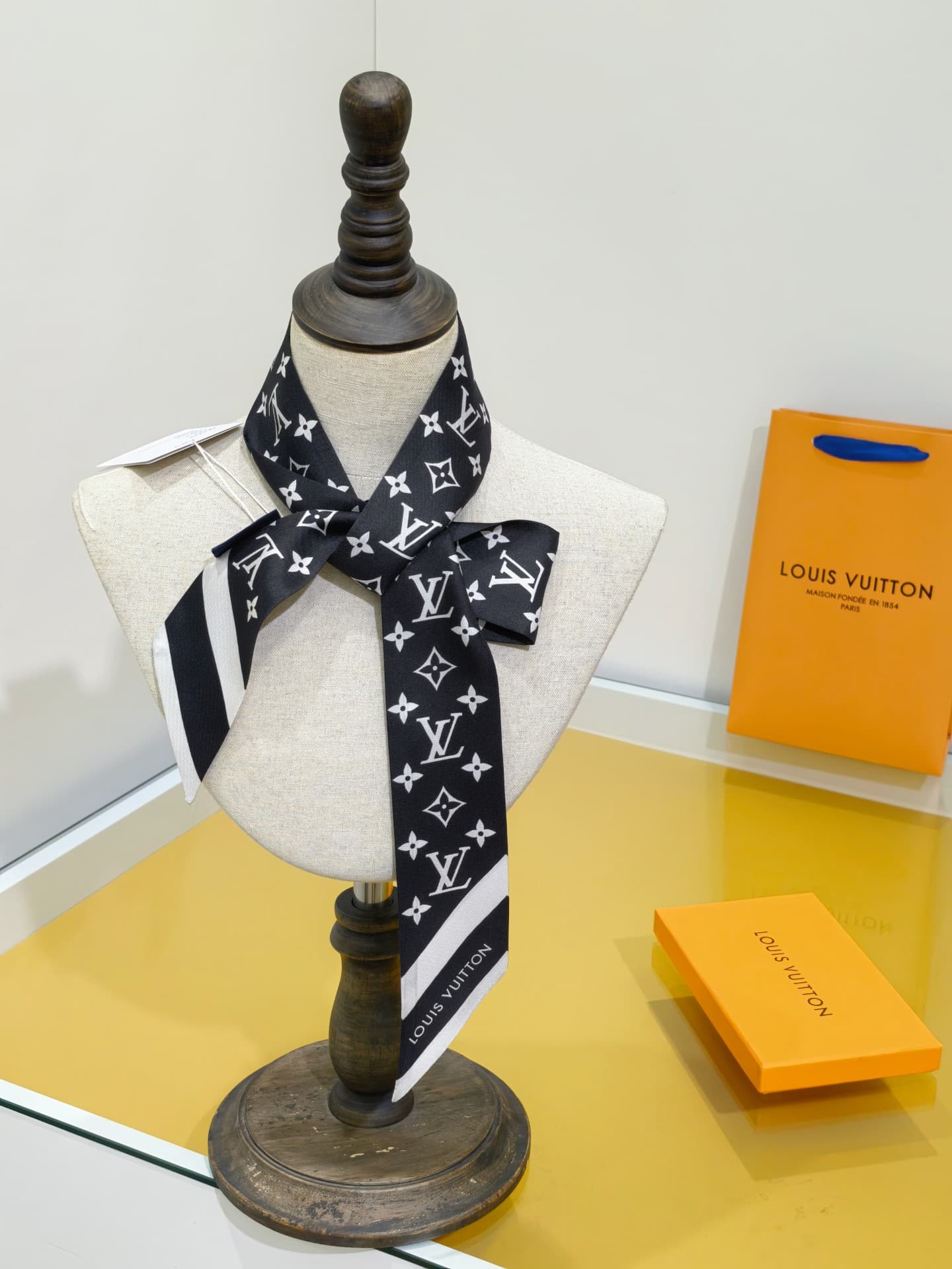 Louis Vuitton Monogram Silhouette BB Bandeau Silk Twilly