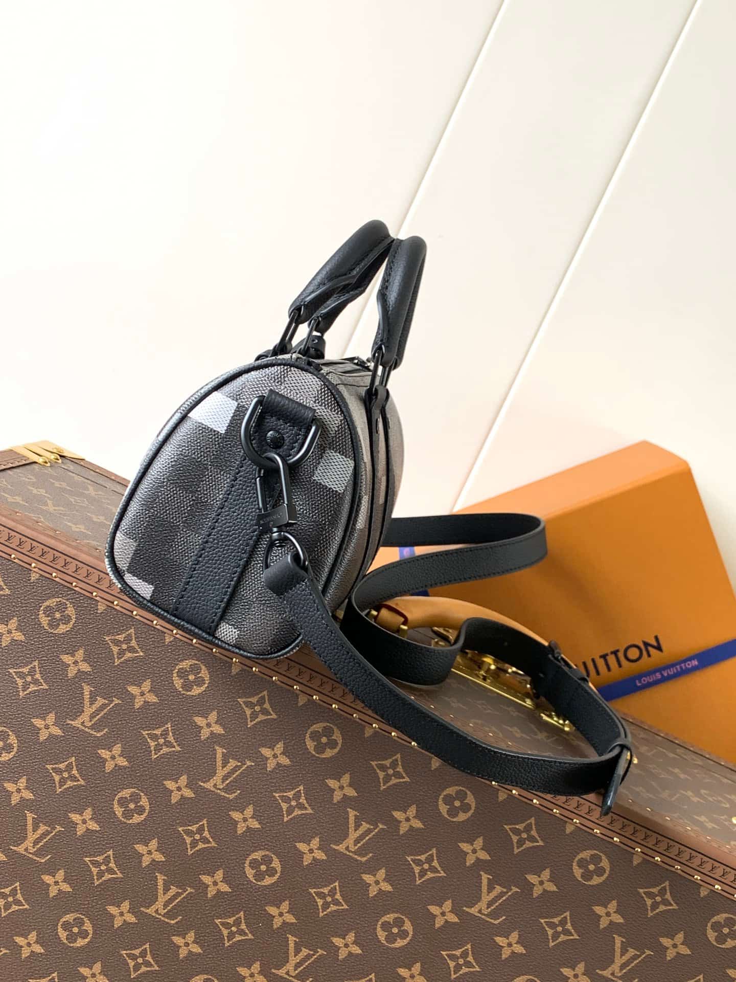 Louis Vuitton Keepall Bandoulière 25 Damoflage Black coated canvas M14919 High
