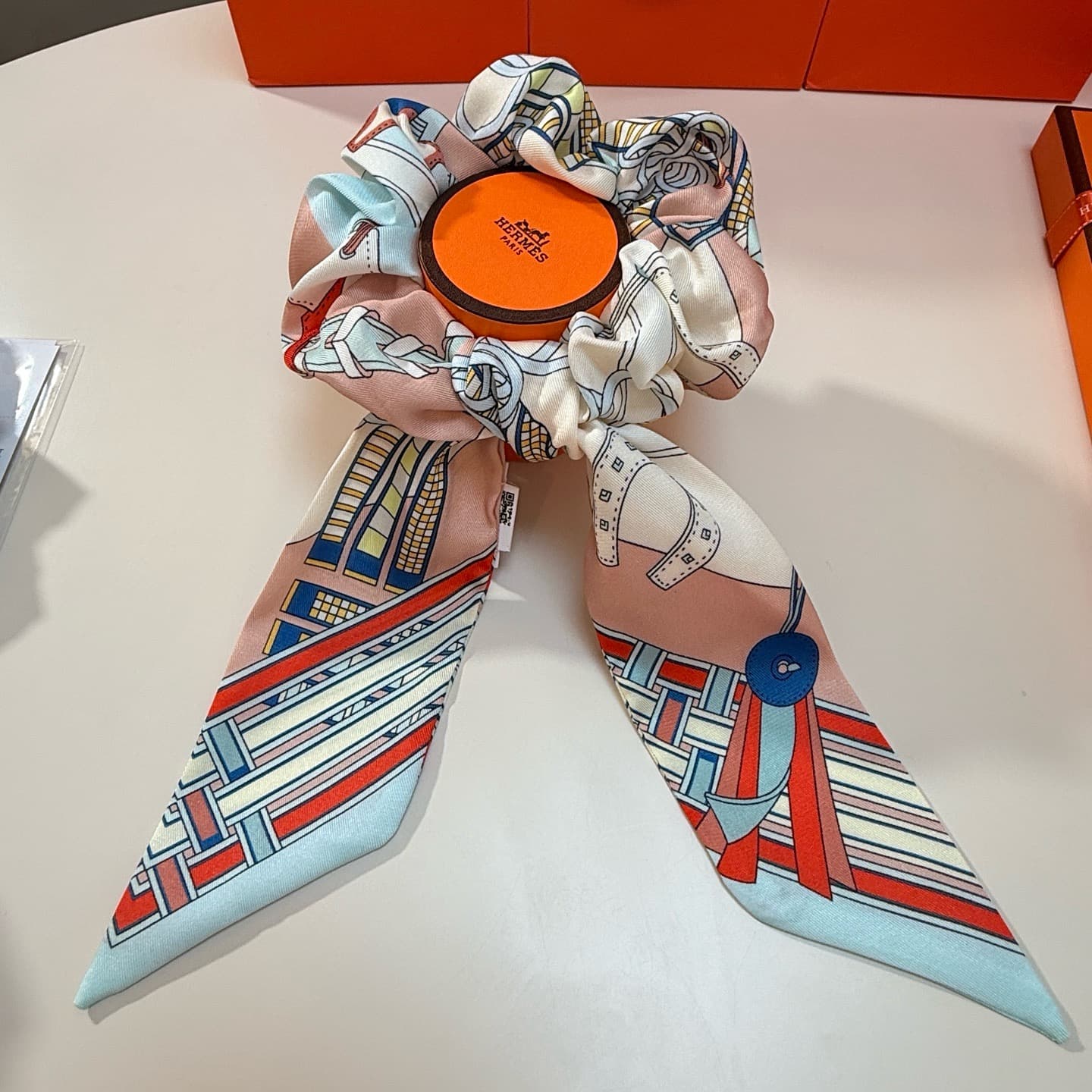 Hermes Brides et Gris-Gris Twilly scarf