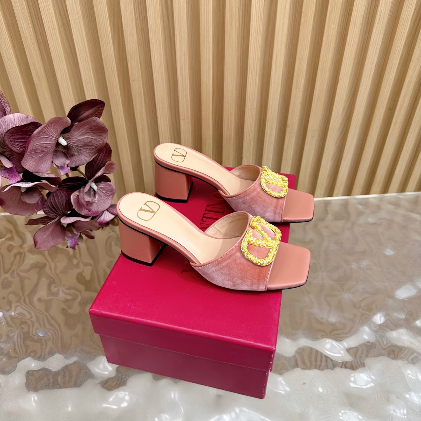 Valentino Garavani VLOGO Signature Slide Sandal Shoes Women