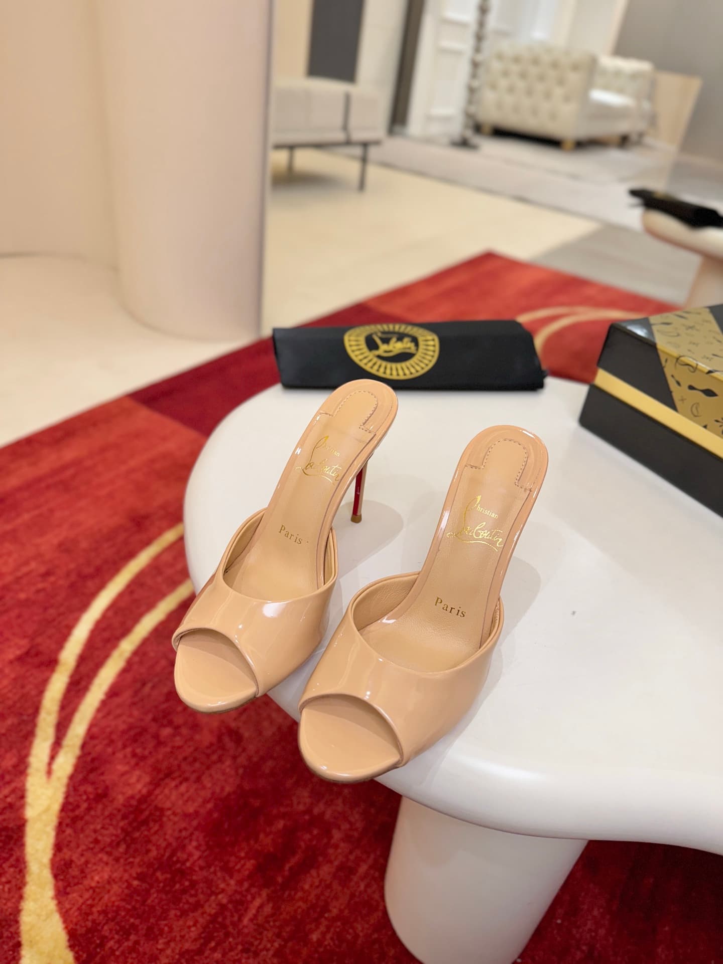 Christian Louboutin Me Dolly patent leather mules