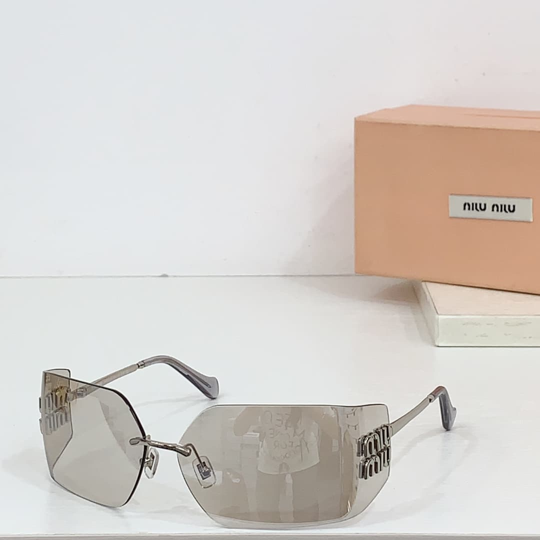 Miu Miu Runway sunglasses