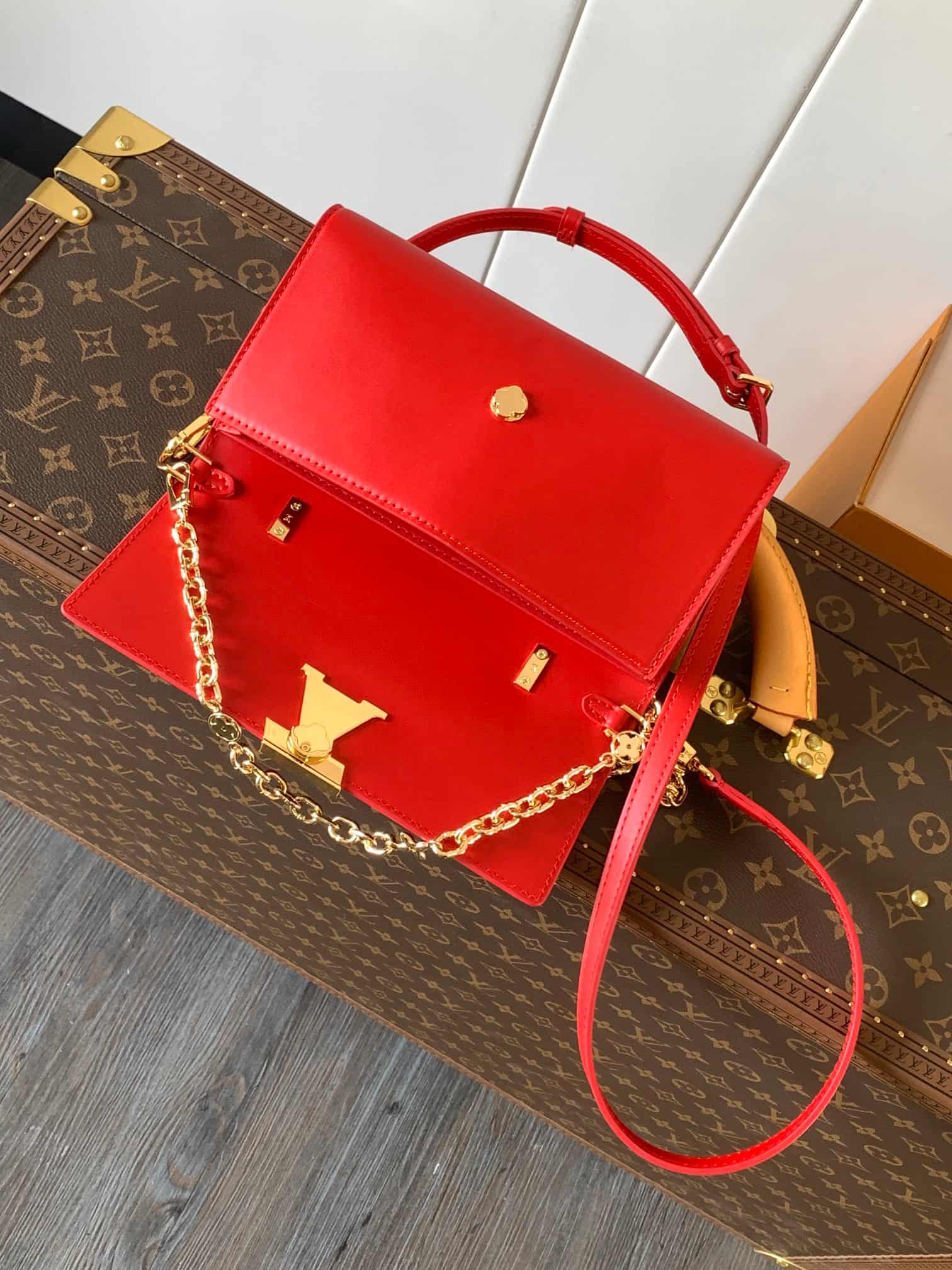 Louis Vuitton Wallet On Chain Capucines Lipstick Red Calf leather M12405 High
