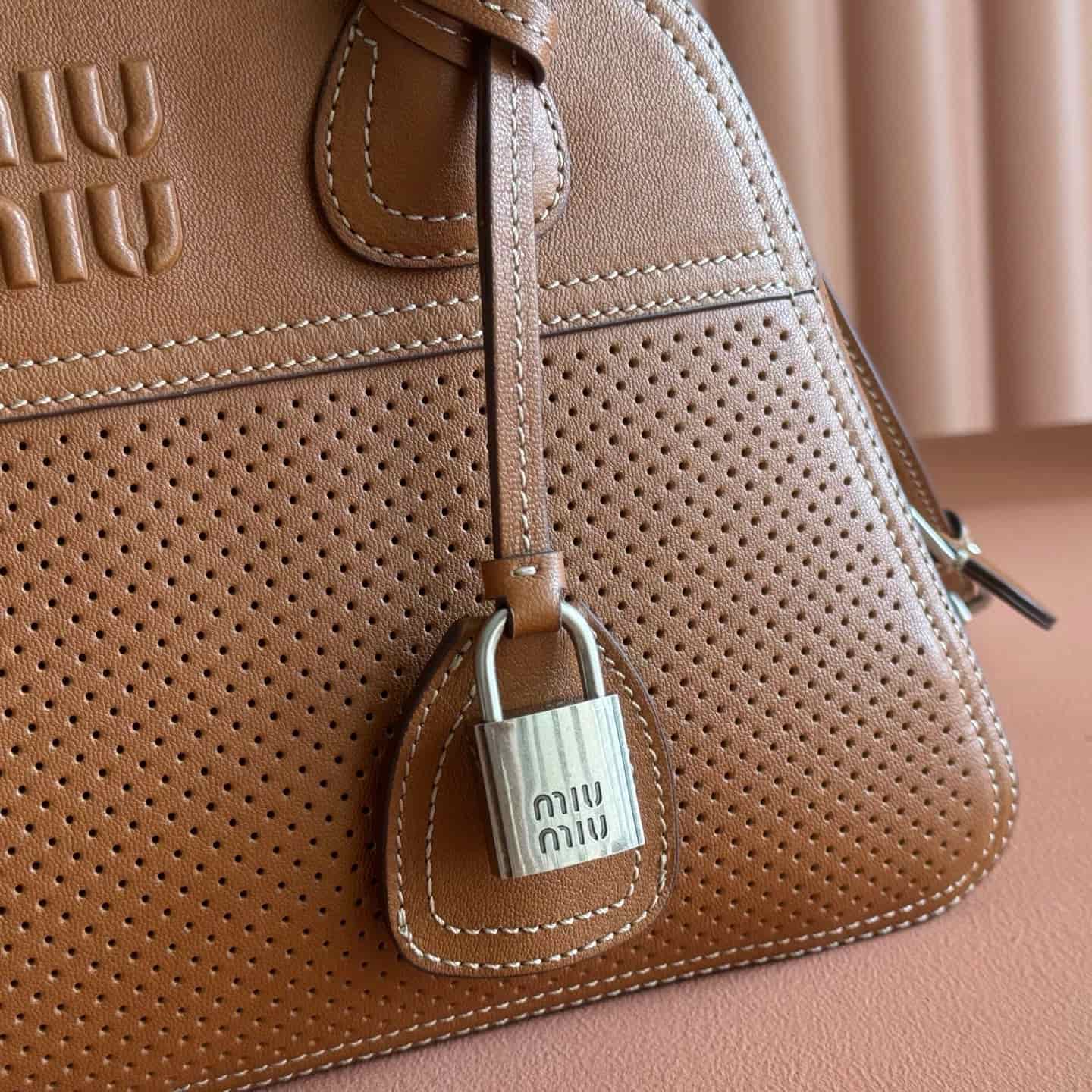 Miu Miu Vivant leather bag Caramel Brown 5BB199 TOP