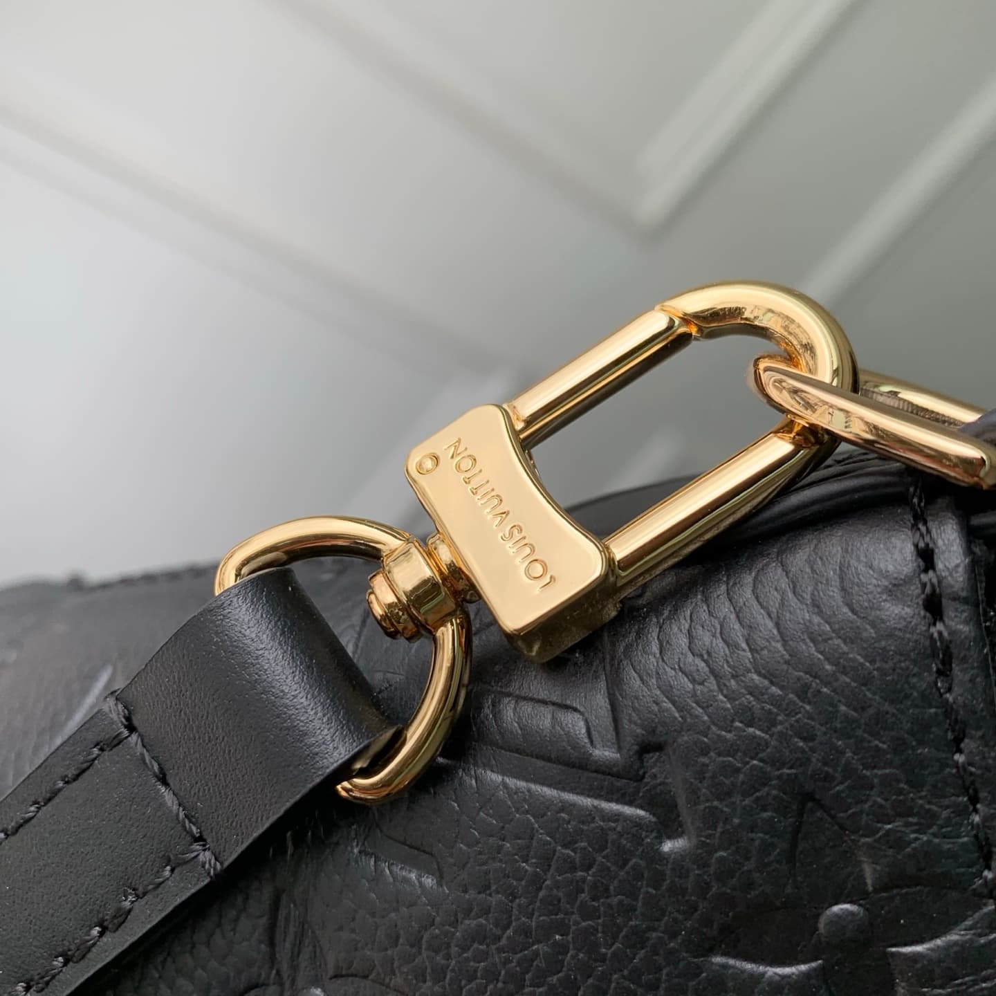 Louis Vuitton Skyline PM Black Cowhide leather M28511 High