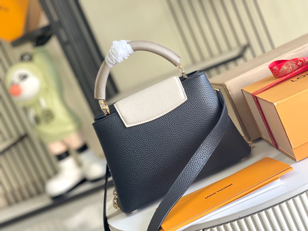 Louis Vuitton Capucines MM M25386 TOP