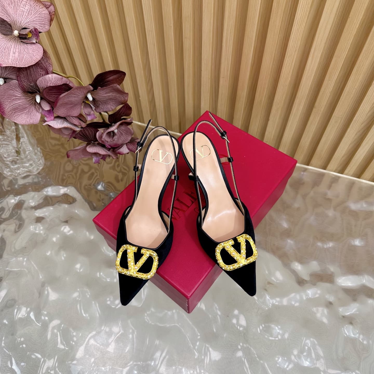 Valentino Vlogo Signature Slingback Pump Shoes 8 cm