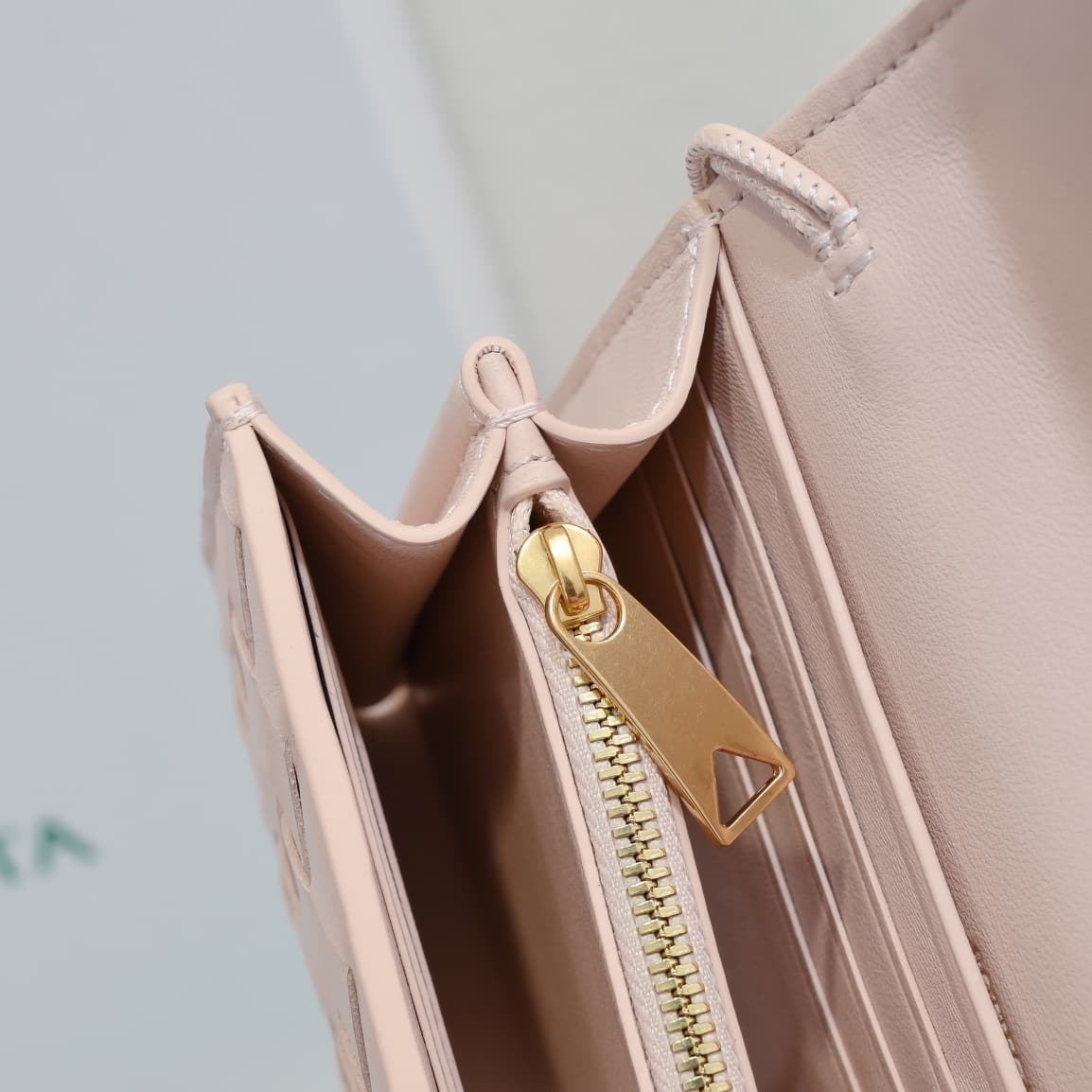 BV Andiamo Clutch High