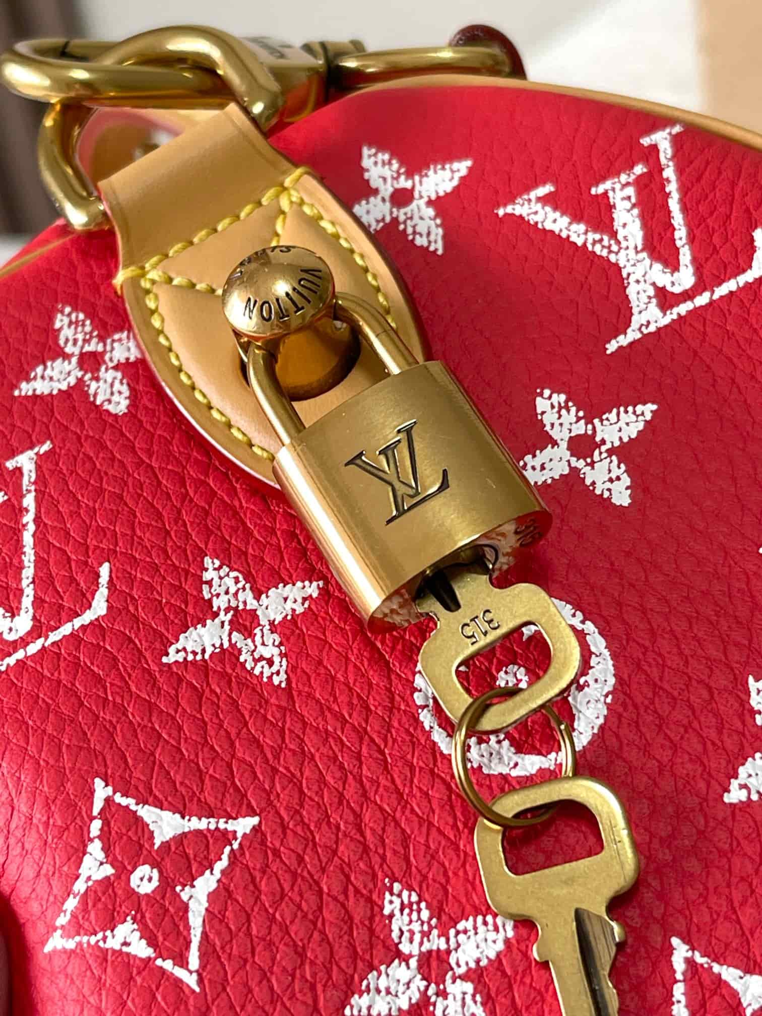 Louis Vuitton Speedy P9 Bandoulière 25 Soft calfskin Monogram Leather M24425 Red TOP