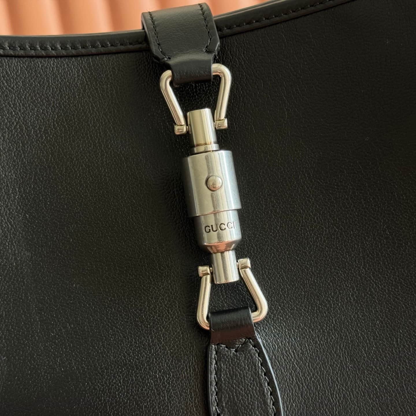 Gucci Jackie 1961 large crossbody bag Dark brown soft grainy leather 863279 High