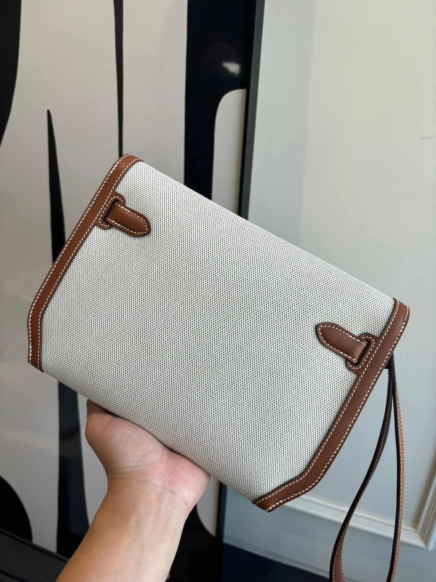 Hermes Kelly Depeches 25 pouch in H canvas and Swift Leather WAX High