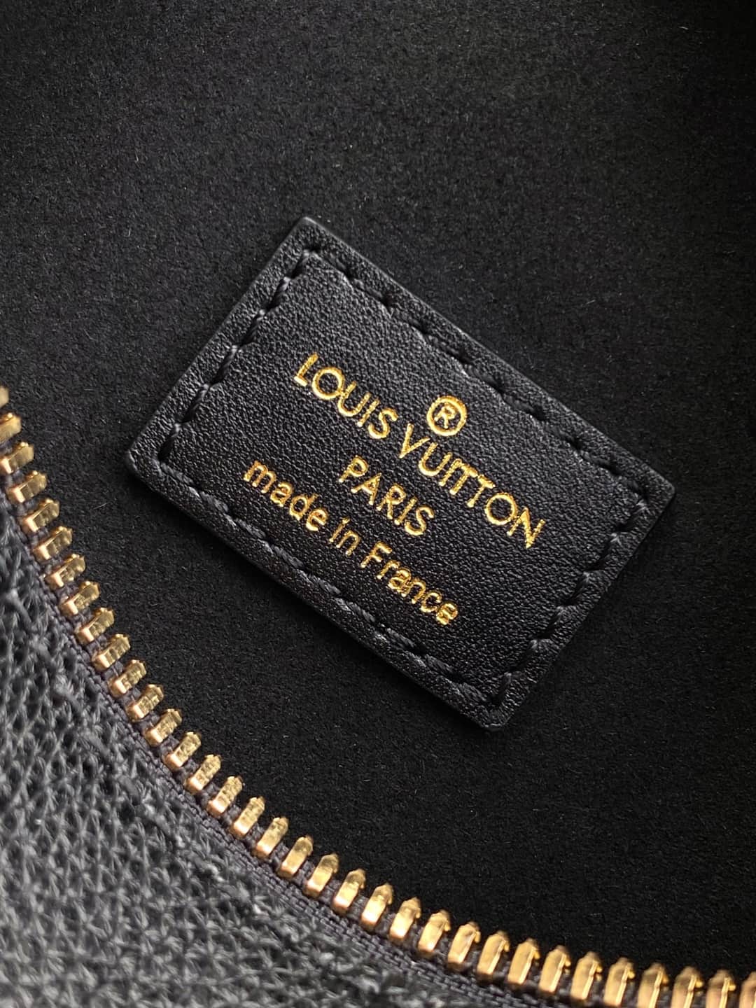 Louis Vuitton Side Trunk MM Black Grained calf leather M25166 High