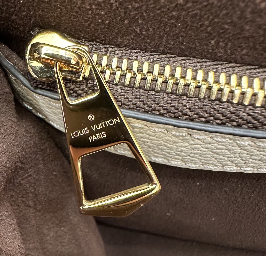 Louis Vuitton Diane Monogram Empreinte Leather M46388 Top