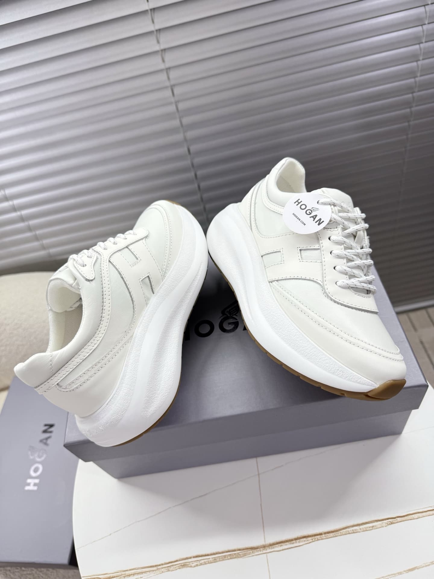 Hogan H696 Sneakers Shoes Women
