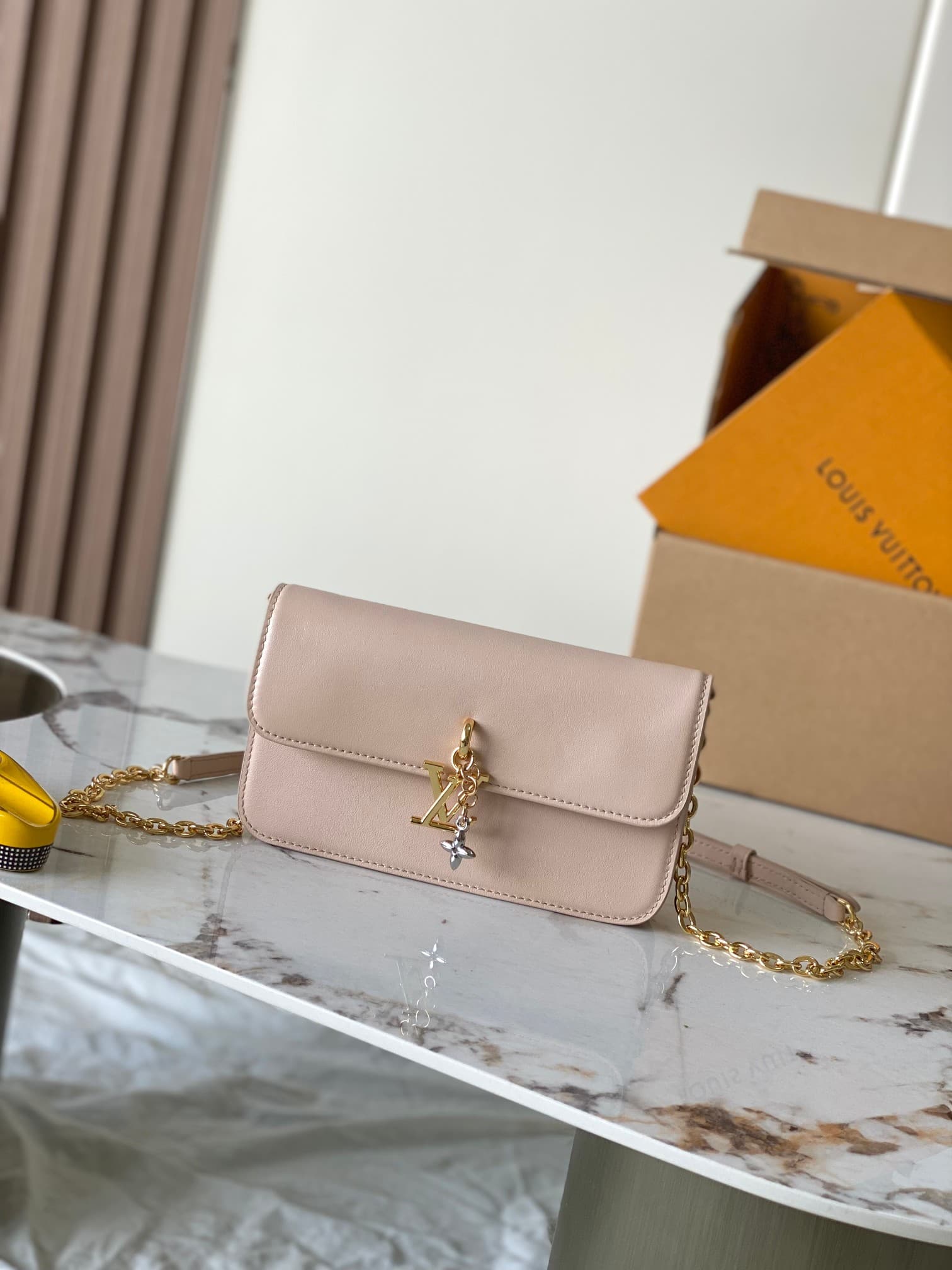 Louis Vuitton Wallet On Chain LV Bloom Macchiato Cream Sand M14581 TOP