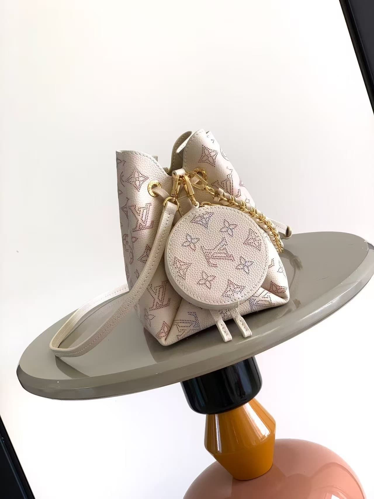 Louis Vuitton BELLA Mahina  M57855 High