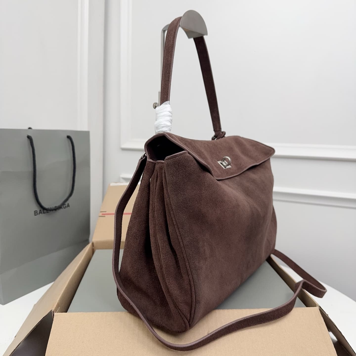 Balenciaga Rodeo Medium Bag inlight espresso Waxed Suede Calfskin With Silver-Tone Metal High