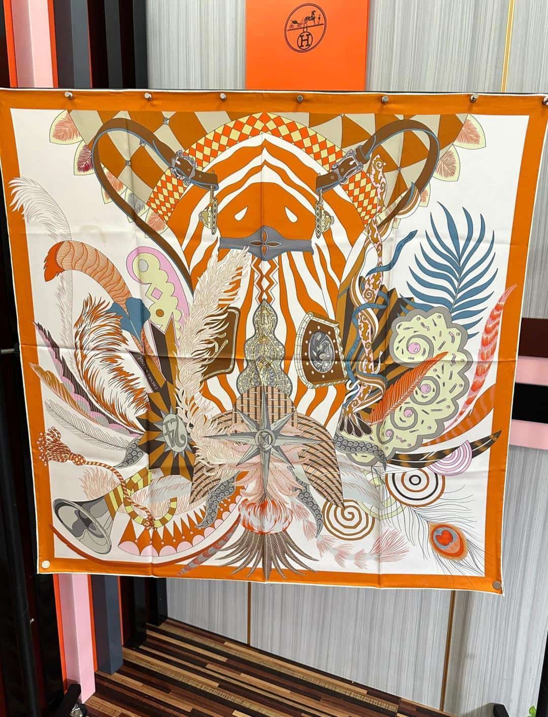 Hermès Cheval Masque Shawl Scarf