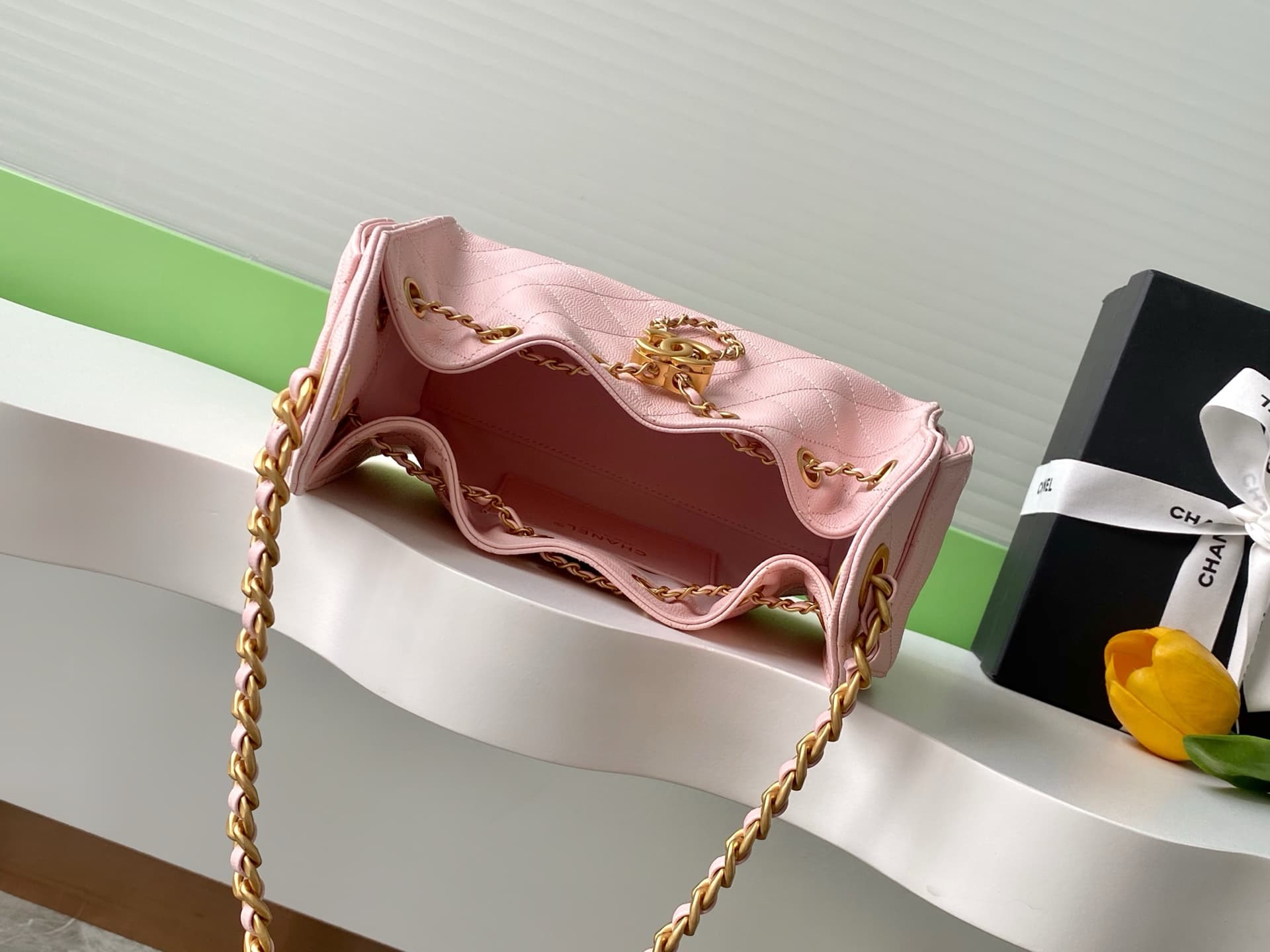 Chanel 25 Mini Hobo handbag AS5631 Grained calfskin & gold-tone metal Pink A