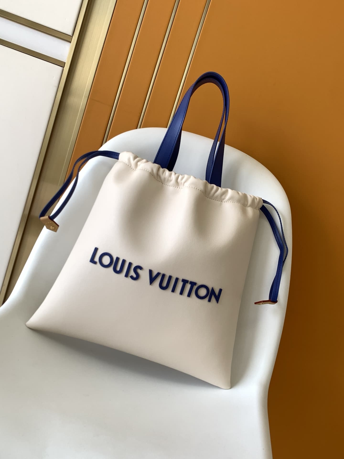 Louis Vuitton Dust Bag Tote Nubuck leather M15235 High