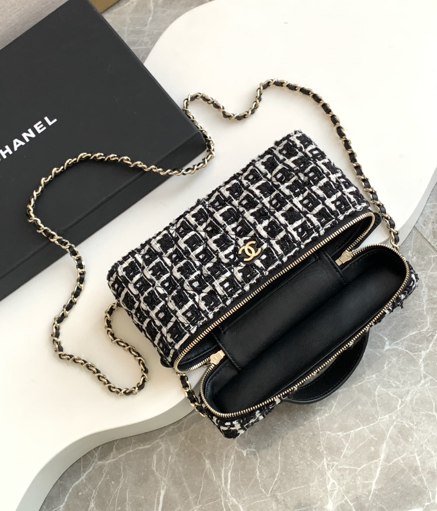 Chanel VANITY WITH CHAIN AP4407 Denim & Gold-Tone Metal High