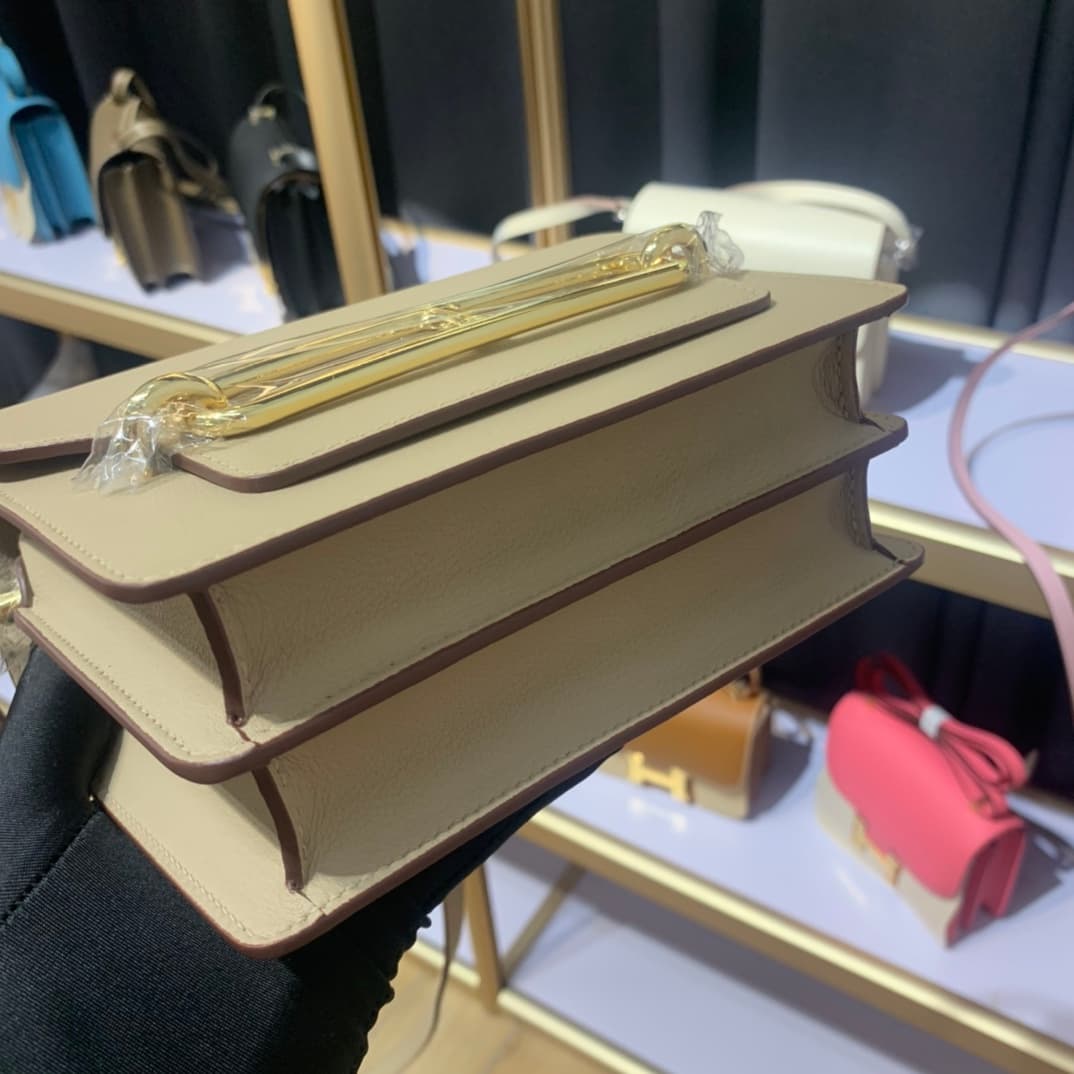 Hermes Roulis wallet in Gris Tourterelle Calfskin Etoupe WAX Gold/Silver-Metal High