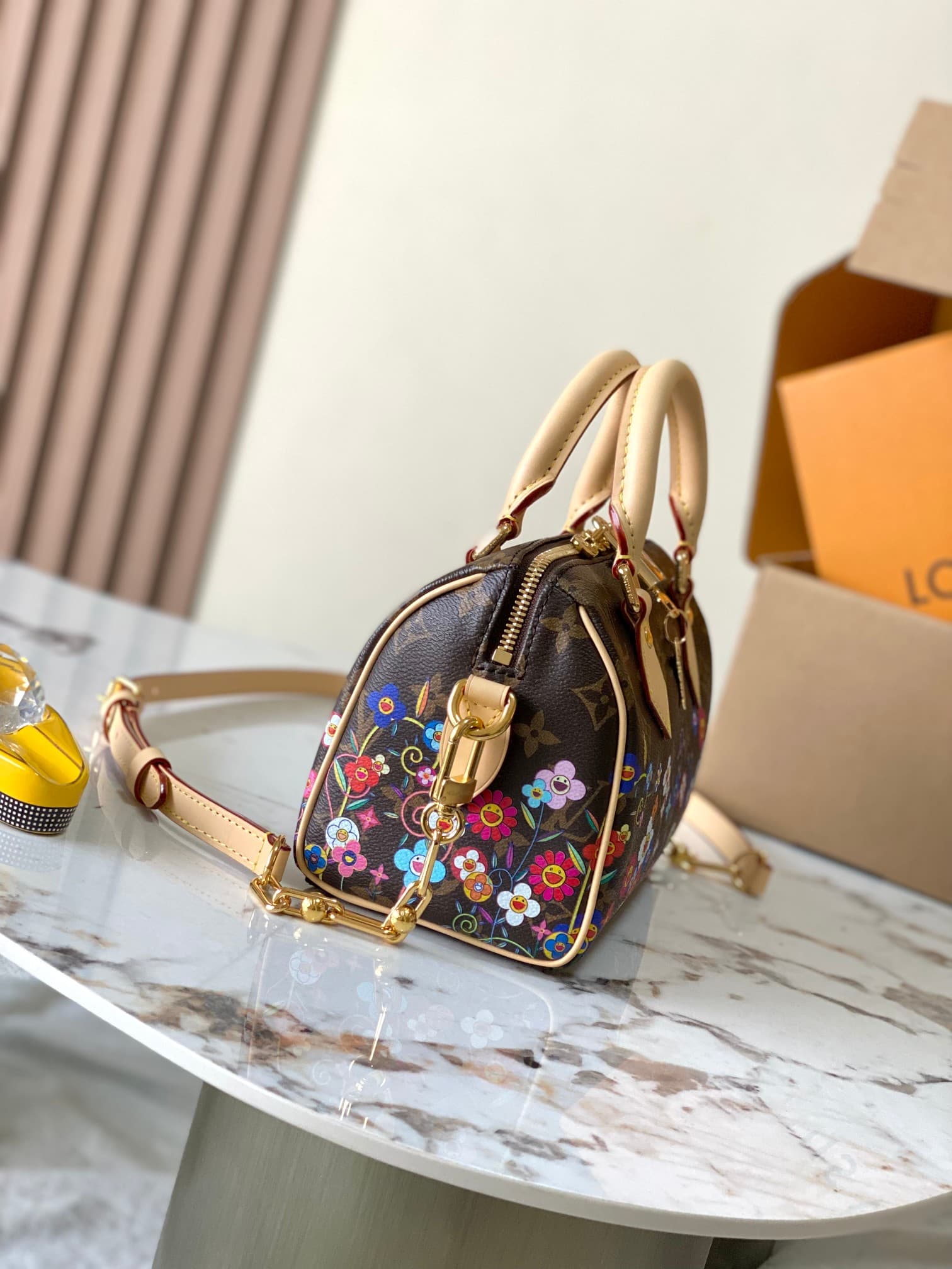 Louis Vuitton x Murakami Speedy Bandoulière 20 Monogram coated canvas M14175 Top
