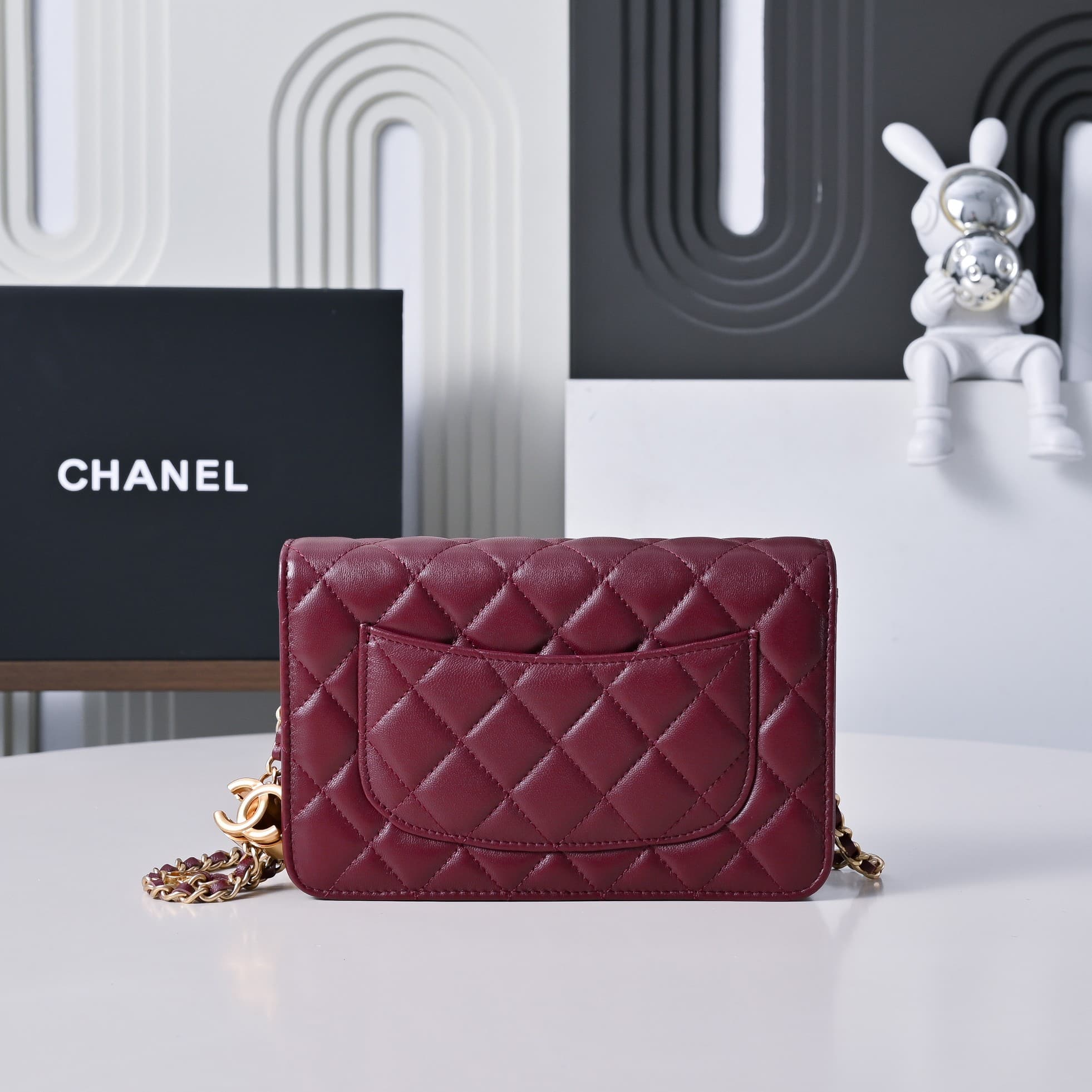 Chanel Wallet on Chain Quilted Leather  & Gold-Tone Metal Claret AP3938 High