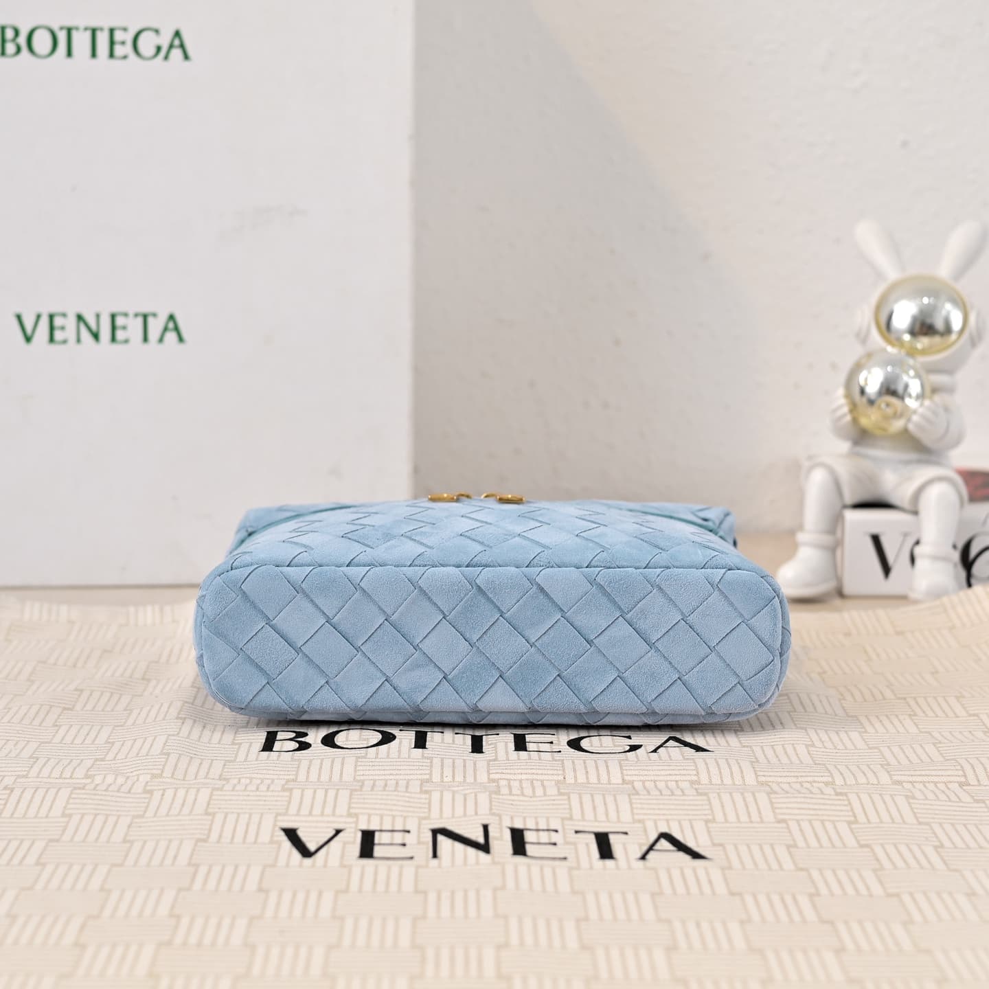 BV Bang Bang Vanity mini intrecciato suede High