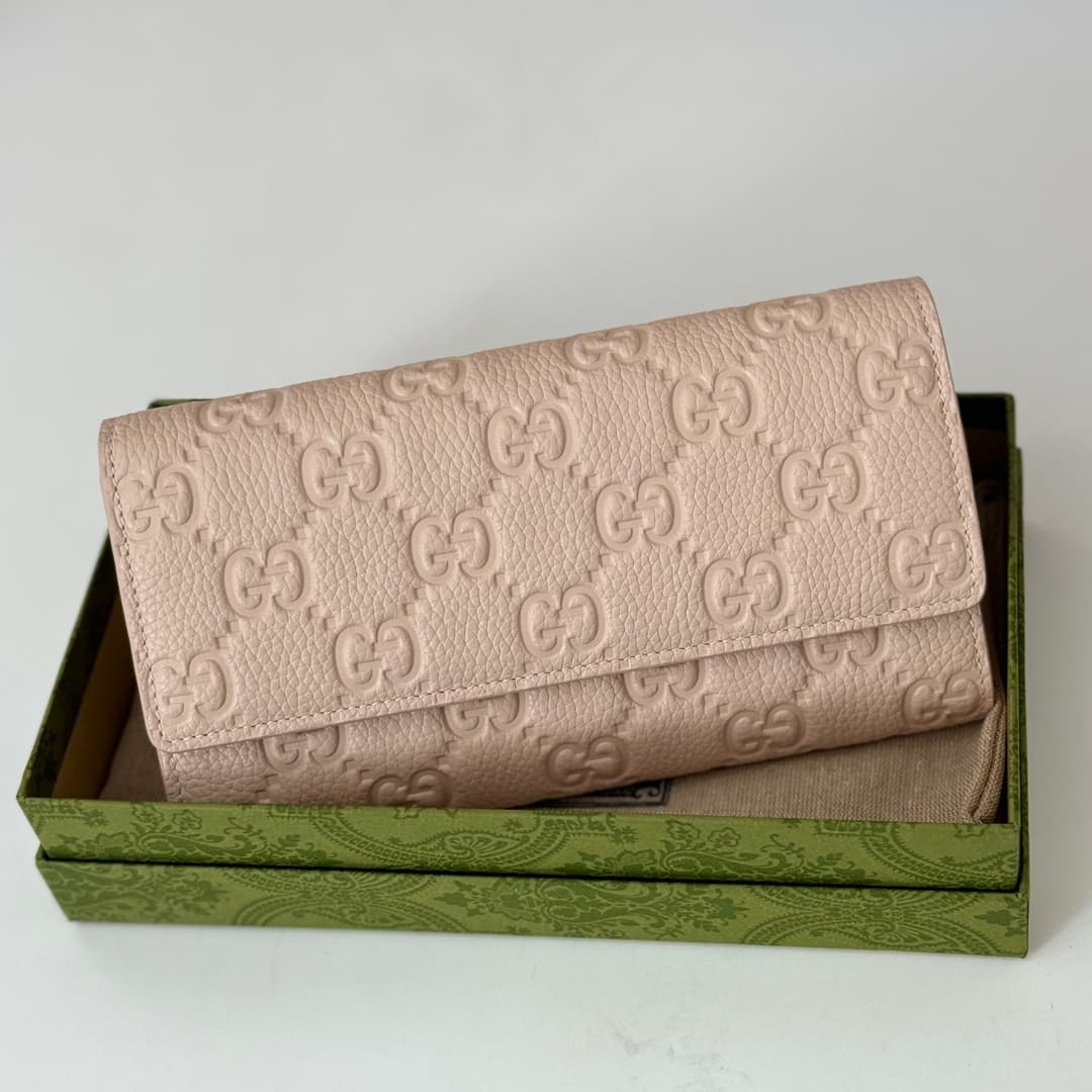Gucci GG Emblem continental wallet Pink 815922 High