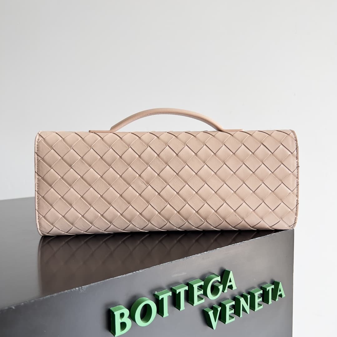 BV Long Clutch Andiamo With Handle Lambskin TOP
