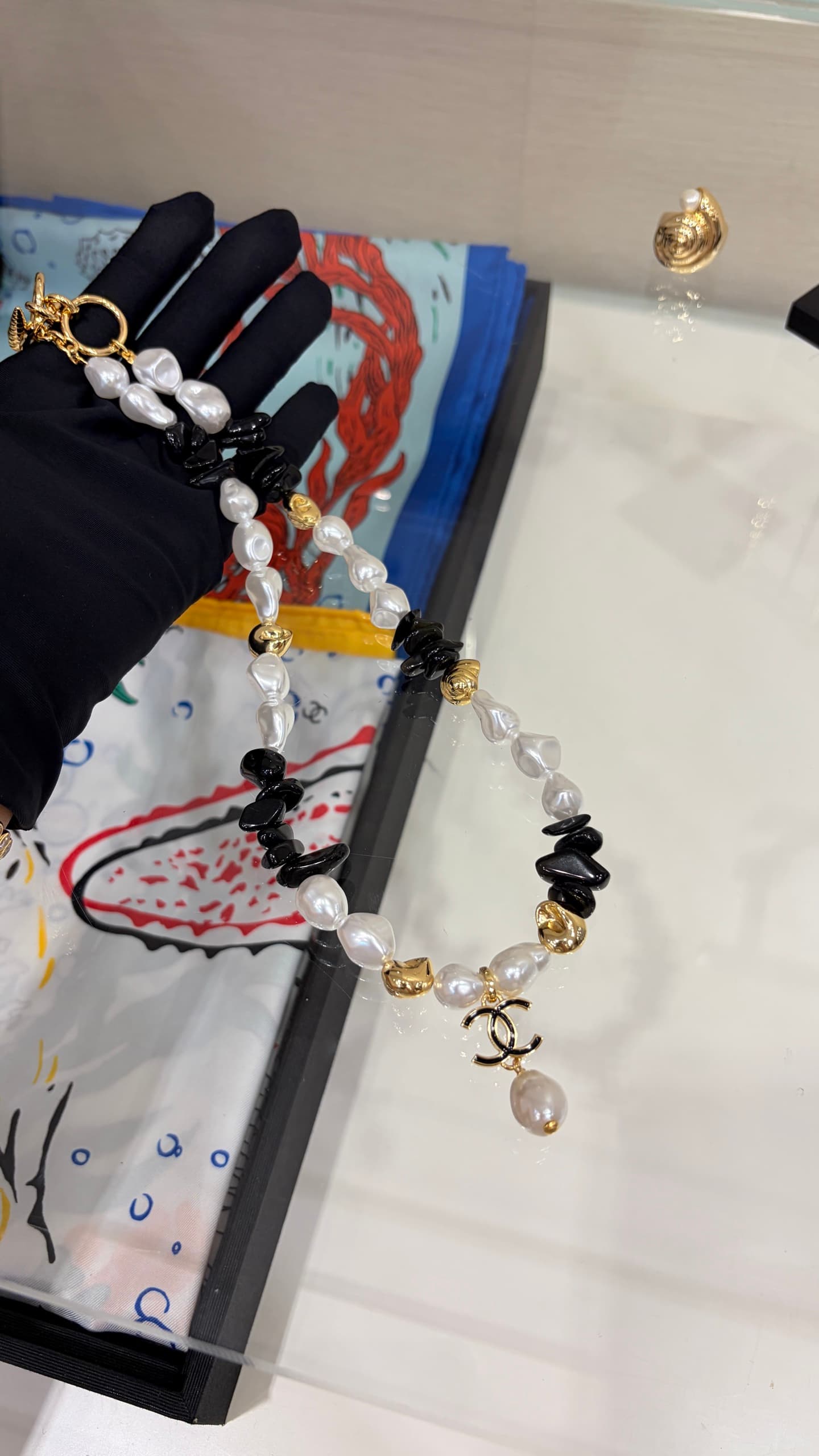 Chanel Coco Beach Necklace High