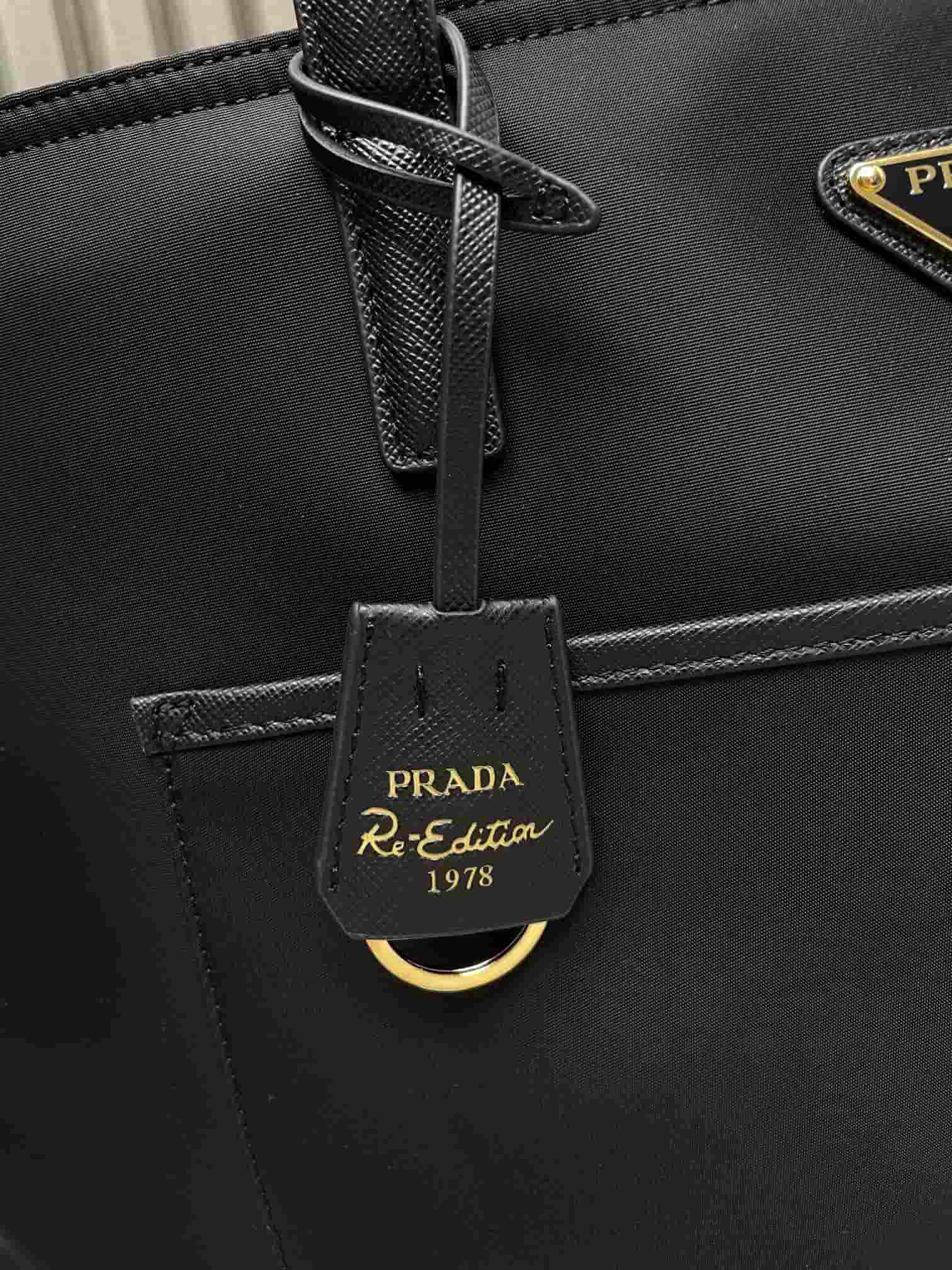 Prada Re-Edition 1978 large Re-Nylon and Saffiano leather tote bag Black 1BG527 High