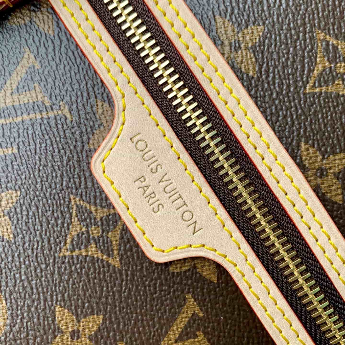 Louis Vuitton Lineup BB Monogram coated canvas M28423 High