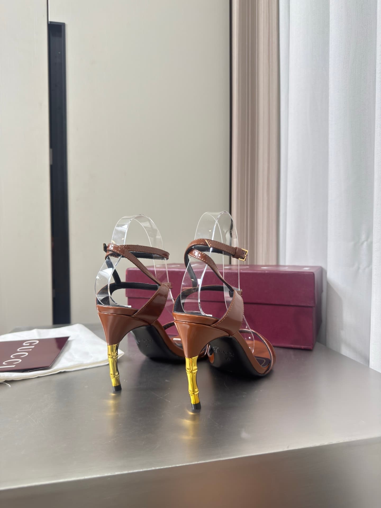 Gucci Patent Leather Strappy Sandal Shoes Women