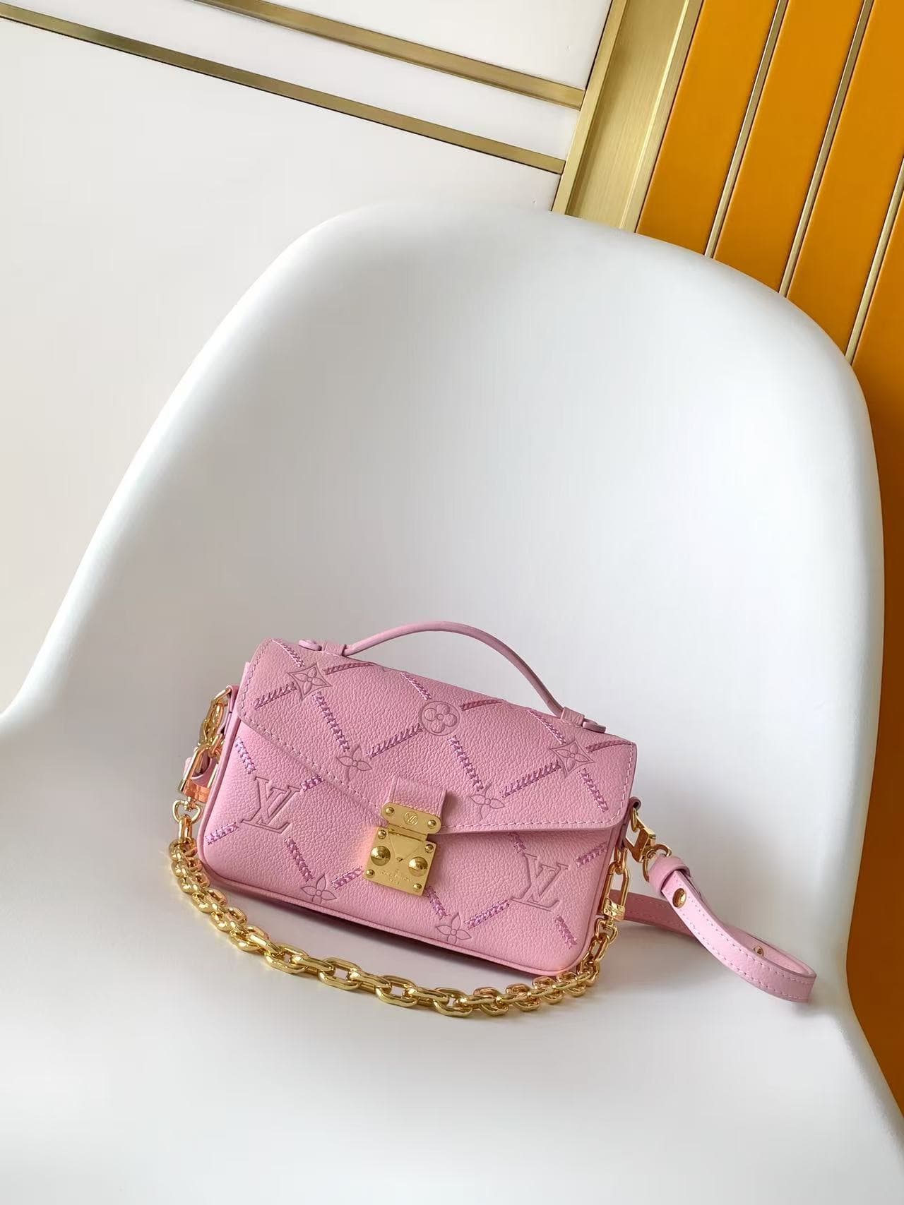 Louis Vuitton Pochette Métis East West Light Bliss Couture Monogram Empreinte Leather M29488 High