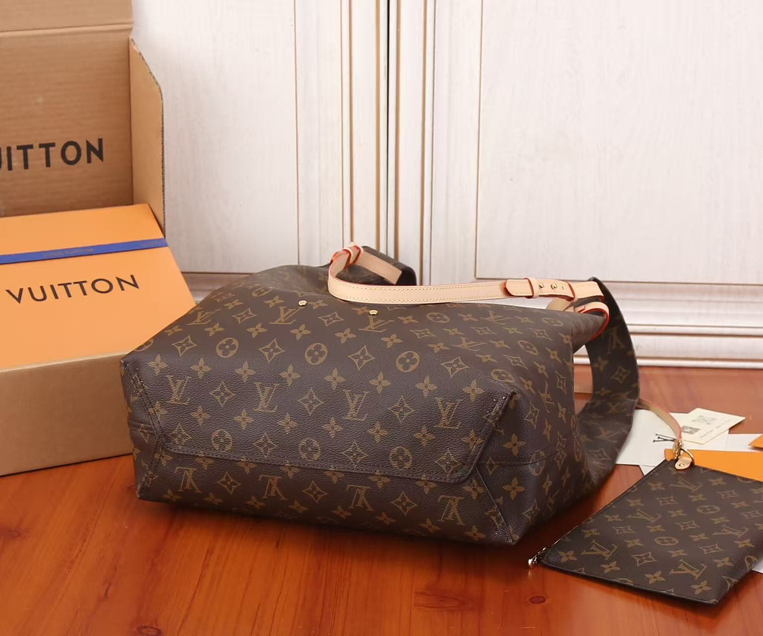 Louis Vuitton Atlantis GM Monogram coated canvas M46817 High