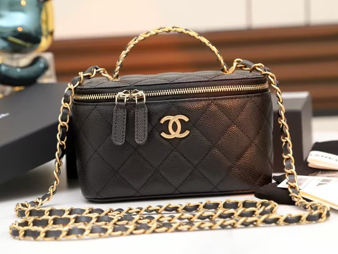 Chanel VANITY WITH CHAIN AP2805 Grained Calfskin & Gold-Tone Metal Black A