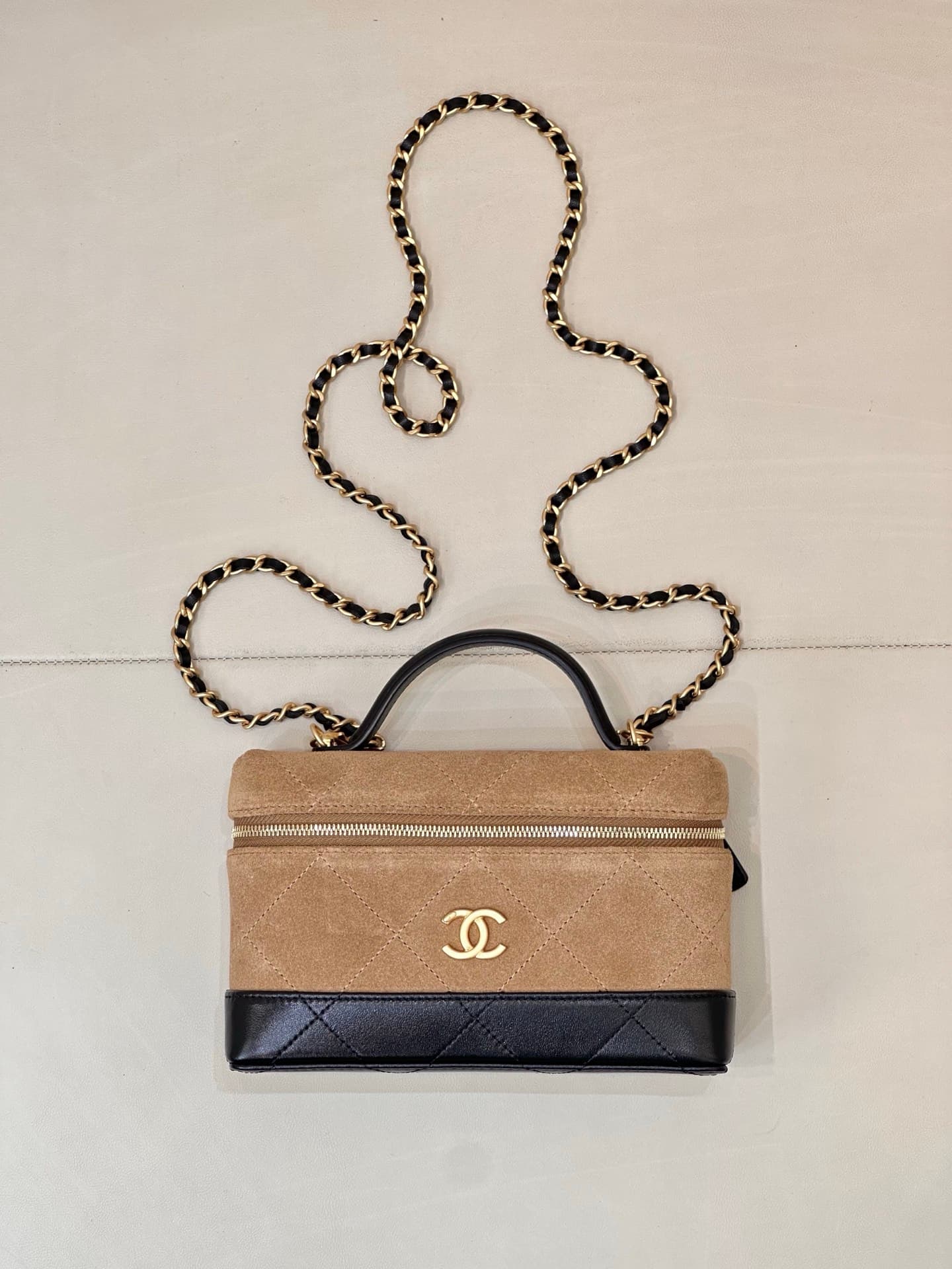 Chanel Vanity With Chain Suede Calfskin Shiny Lambskin & Gold-Tone Metal Brown & Black AP5186 TOP