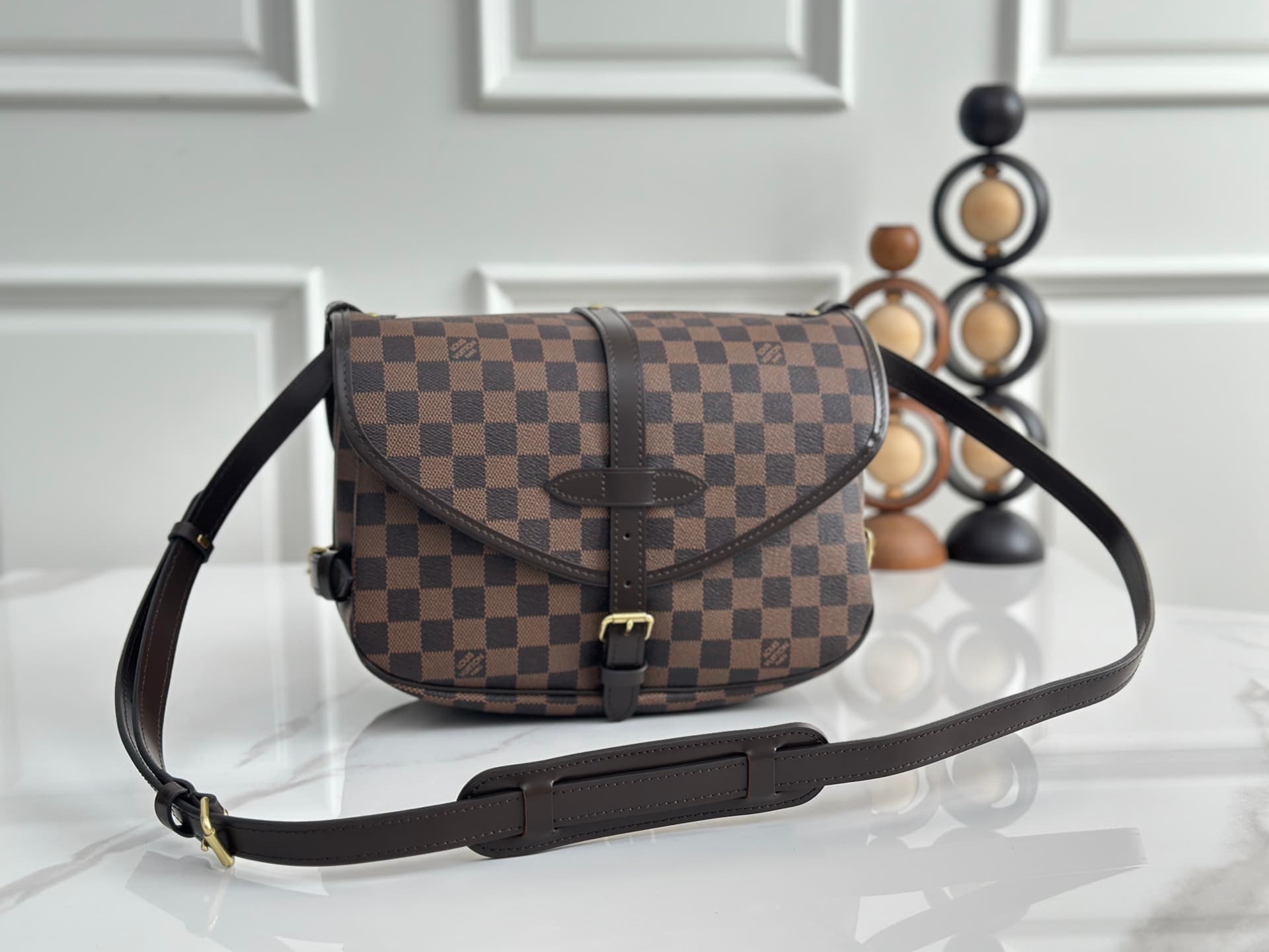 Louis Vuitton Damier Ebene Saumur messenger bag N48080 High