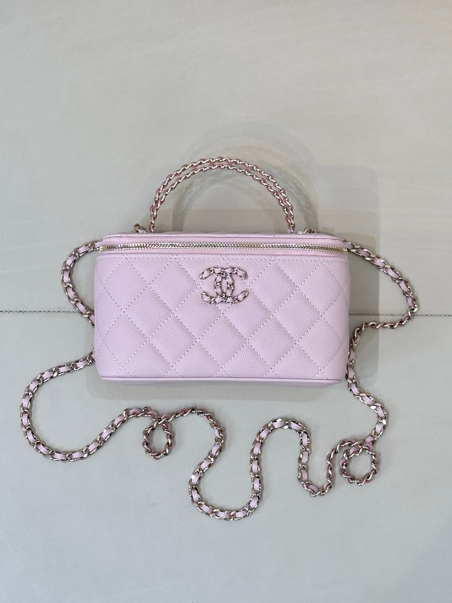 Chanel Classic Top Handle Vanity Case Grained Calfskin& Gold-Tone Metal Pink AP5182 TOP
