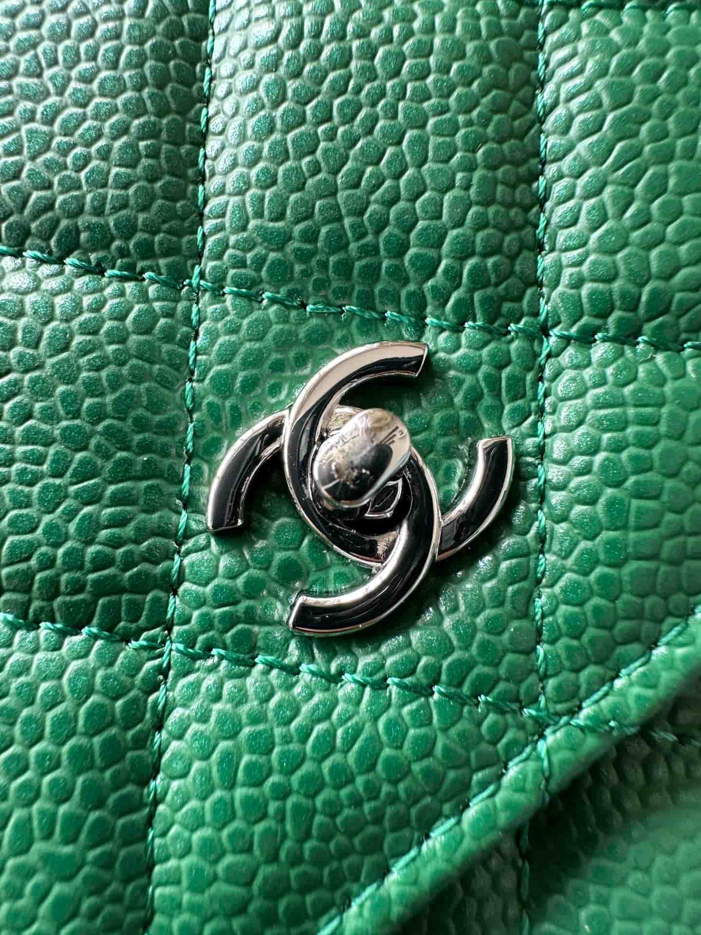 Chanel Classic Wallet on Chain Grained Shiny Calfskin & Silver-Tone Metal AP4241 Green High